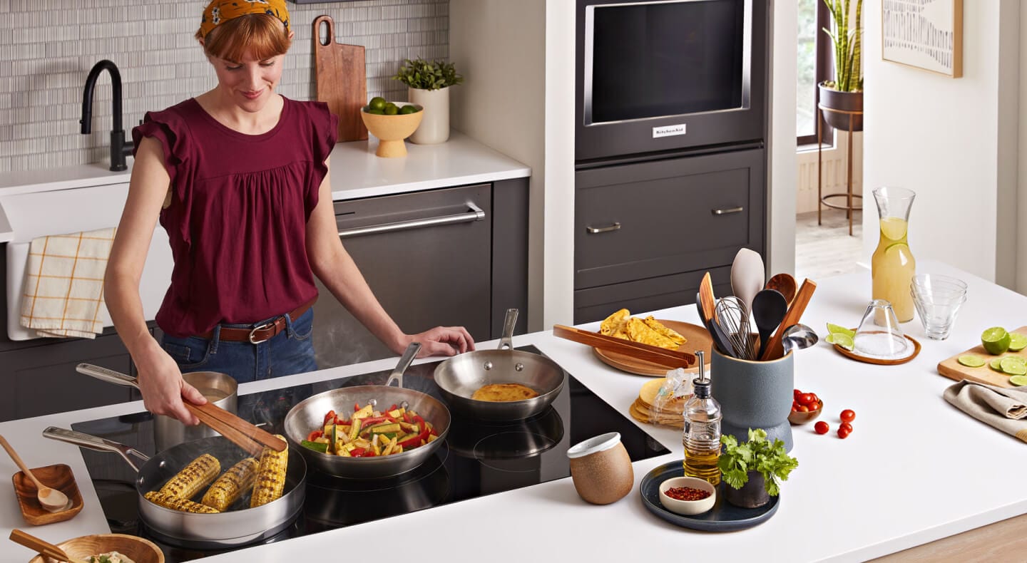 Electric cooktop on a kitchen island Electric cooktop on a kitchen island