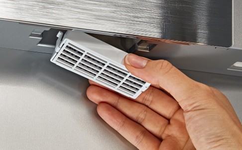 Removing expired FreshFlow™ Air Filter