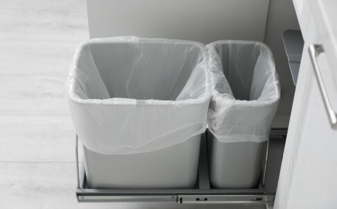 Throwing away expired FreshFlow™ Air Filter