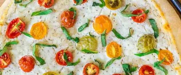 Tomato, Ricotta, and Basil Pizza