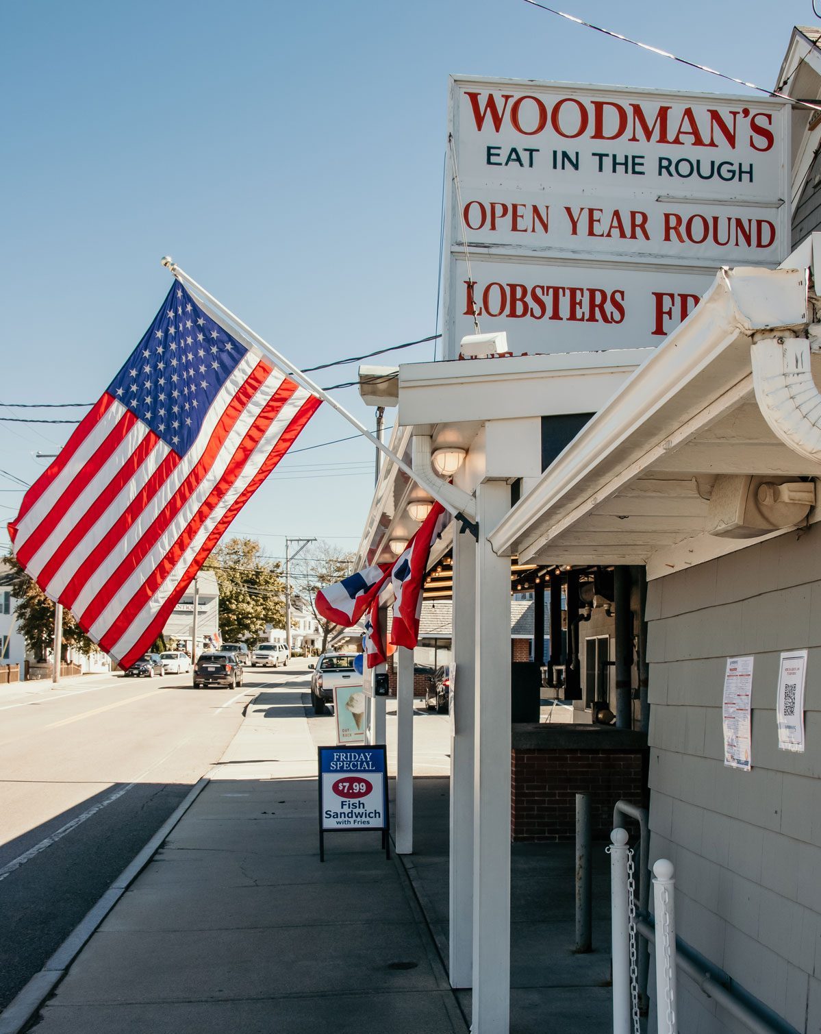 The front entry of Woodman's Clam Strip.