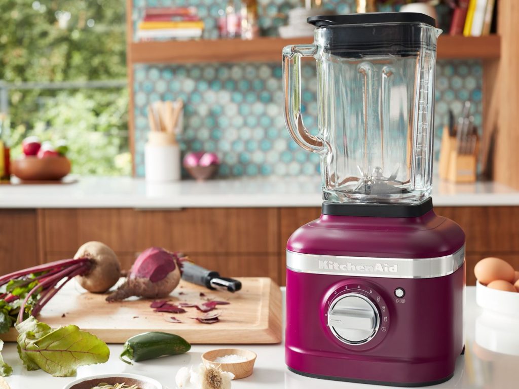 A K400 Variable Speed Blender in Beetroot.