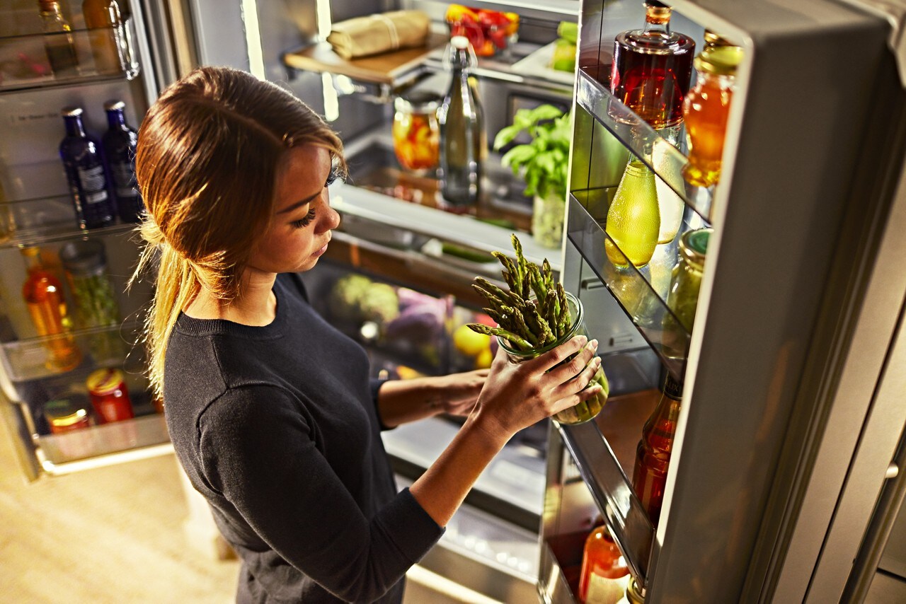 Versatile freestanding and counter-depth refrigerators from KitchenAid.