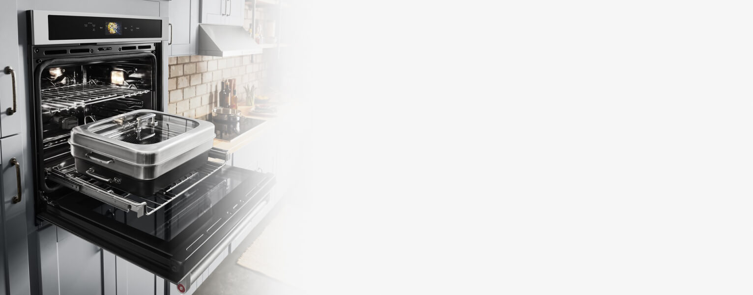 Open KitchenAid® Smart+ wall oven