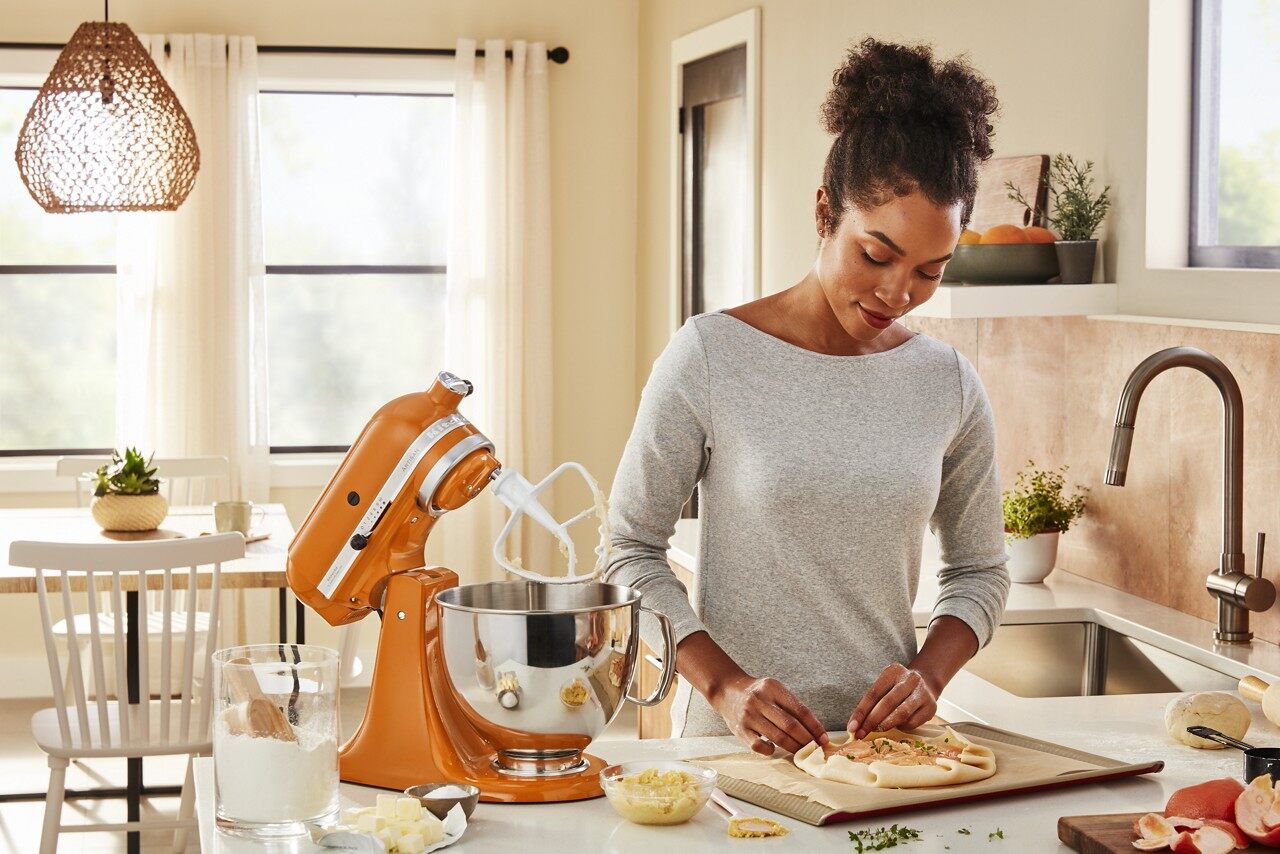 Preparing food with a KitchenAid® stand mixer Preparing food with a KitchenAid® stand mixer