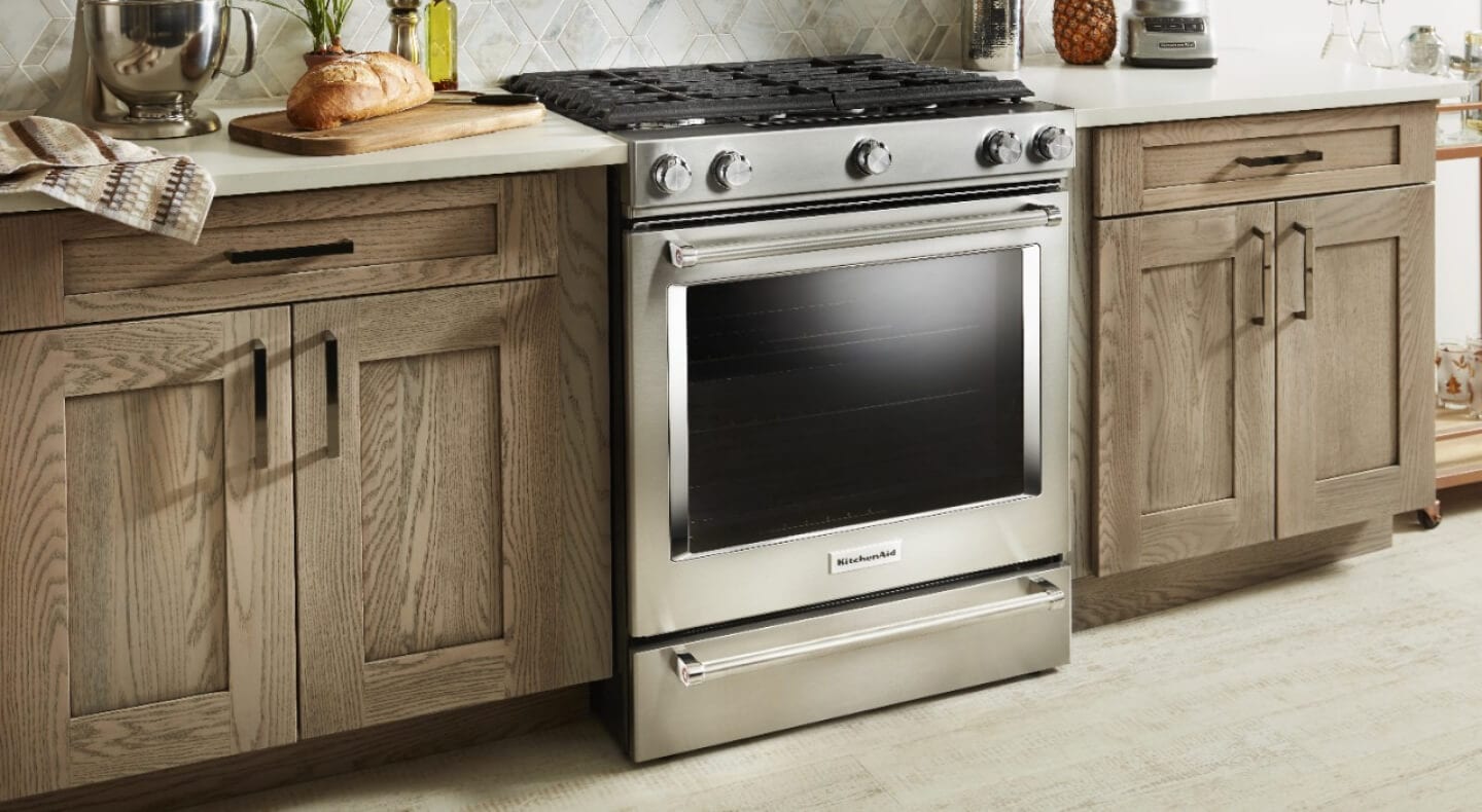 Gas vs. Electric Stoves What’s the Difference? KitchenAid