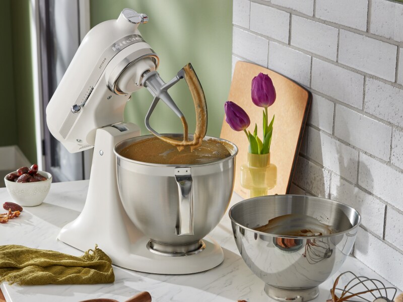 Glass vs. Stainless Steel Mixing Bowls KitchenAid