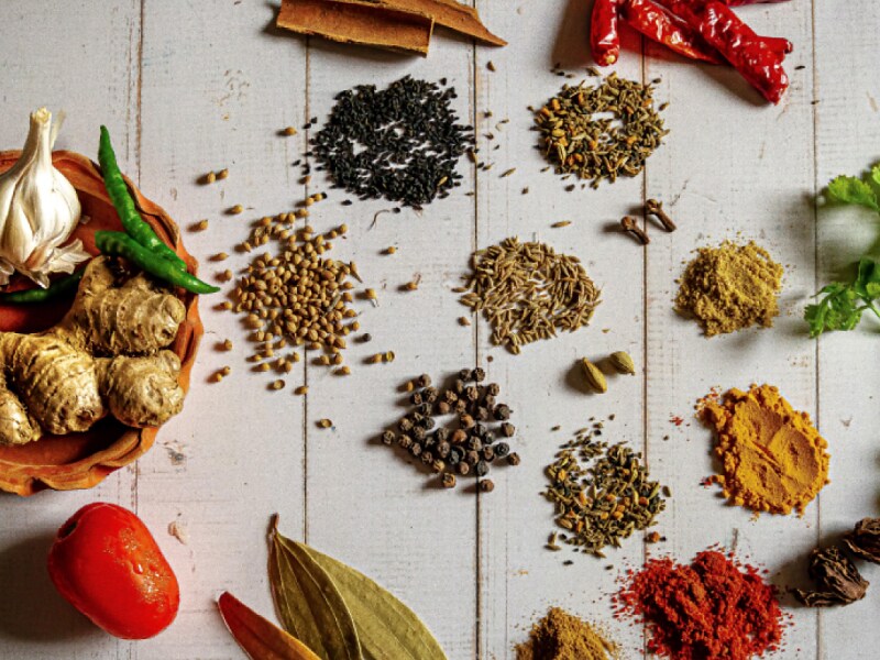 Fresh, whole and ground herbs and spice seasonings.  Fresh, whole and ground herbs and spice seasonings.