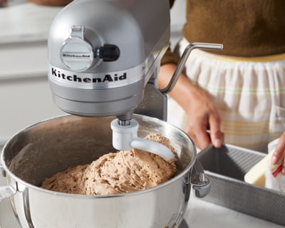 https://www.kitchenaid.com/content/dam/business-unit/kitchenaid/en-us/marketing-content/site-assets/page-content/blog/how-to-make-mochi/CC-5.jpg?fit=constrain&fmt=png-alpha&wid=2875