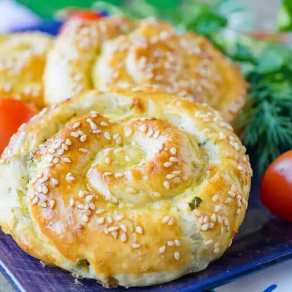 Sulguni cheese puffs