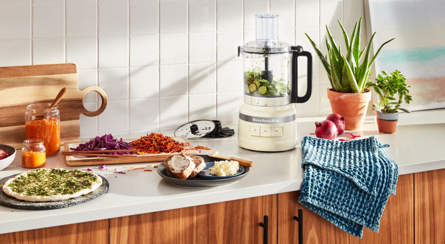 What Does Pulse Mean on a Blender? KitchenAid
