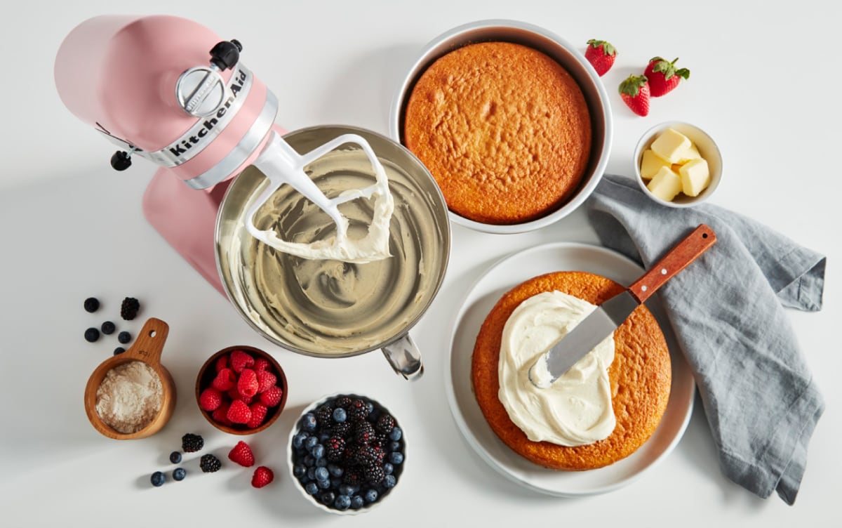 Why did my cake sink in the middle how to fix it kitchenaid