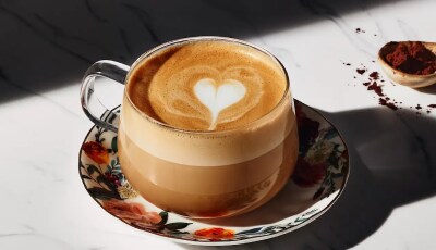 Latte in a glass mug