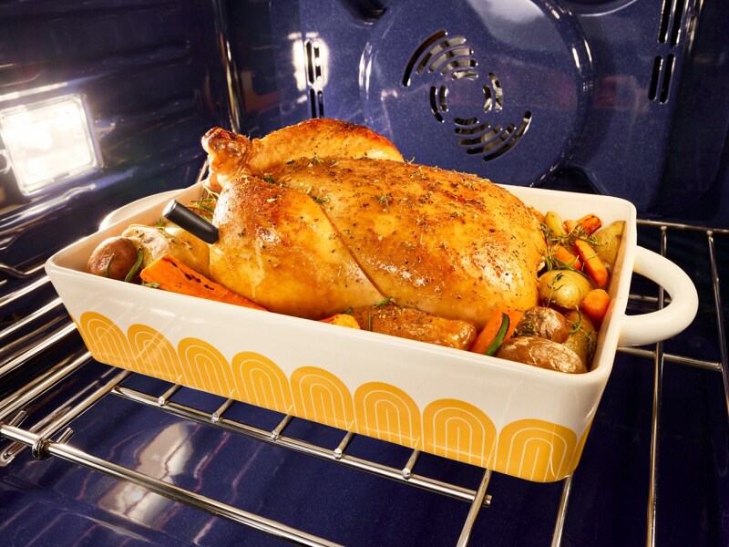 A cooked turkey and vegetables in a KitchenAid® wall oven A cooked turkey and vegetables in a KitchenAid® wall oven