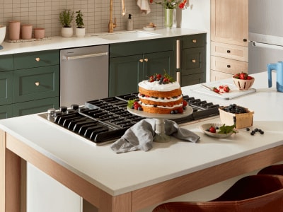 Food cooking on a cooktop Food cooking on a cooktop