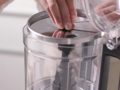 How To Dice An Onion In A Food Processor: Quick & Easy Guide