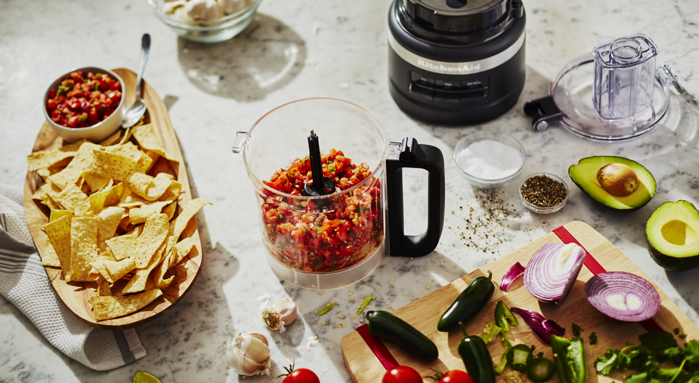 How to Chop, Dice, Slice and Mince Onions in a Food Processor KitchenAid