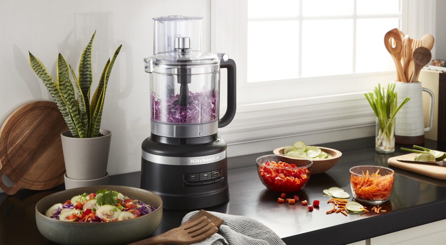 How to Chop, Dice, Slice and Mince Onions in a Food Processor KitchenAid