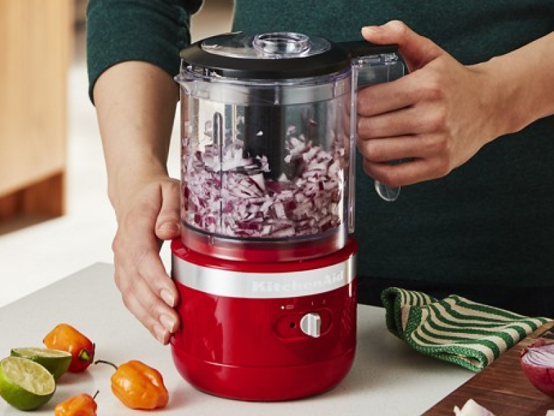 How to Chop, Dice, Slice and Mince Onions in a Food Processor KitchenAid