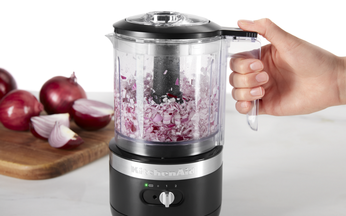 How to Chop, Dice, Slice and Mince Onions in a Food Processor KitchenAid