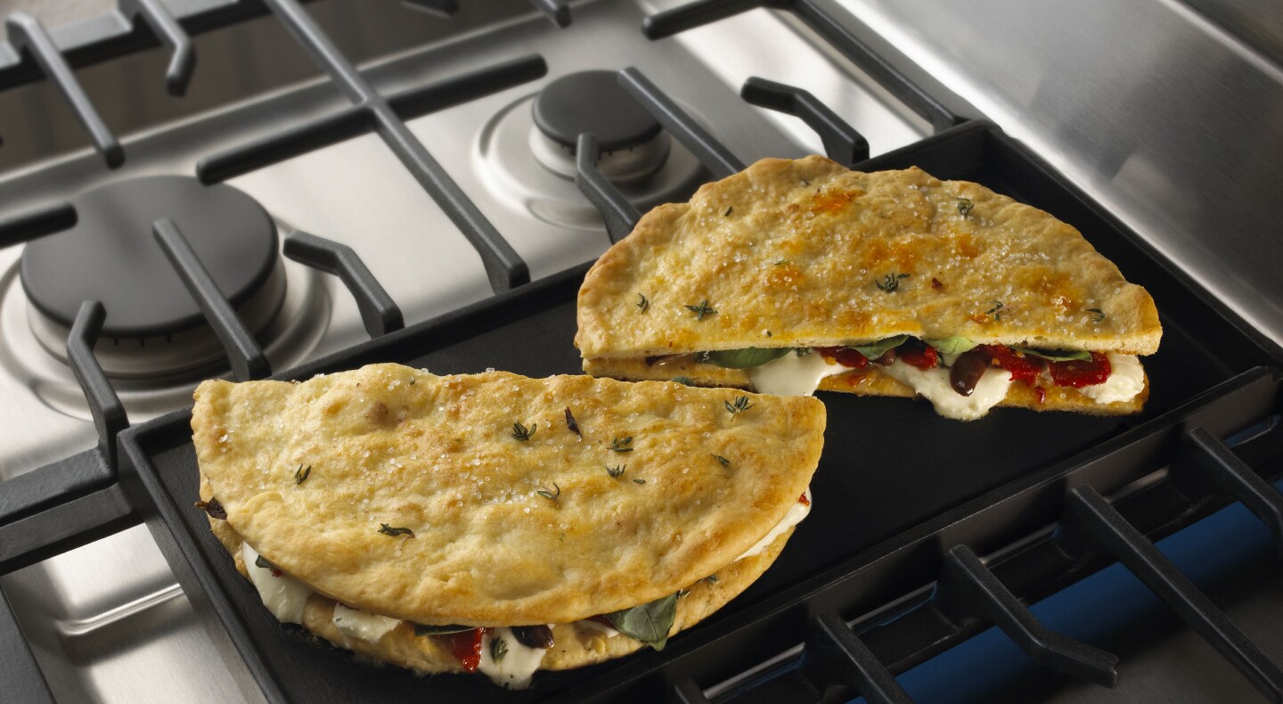 How to Clean a Griddle in 9 Steps KitchenAid