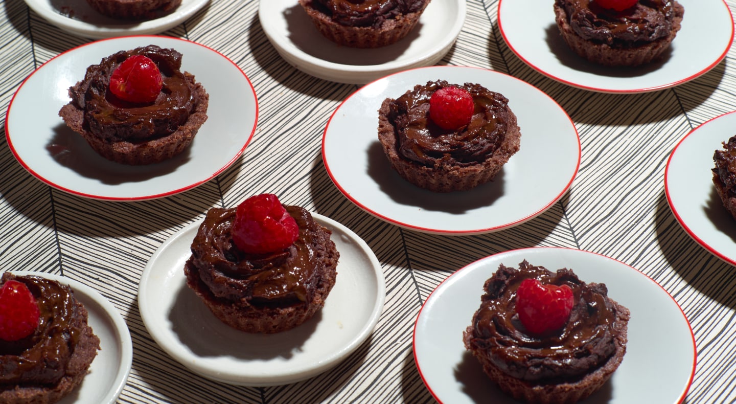 Miniature chocolate raspberry tarts Miniature chocolate raspberry tarts