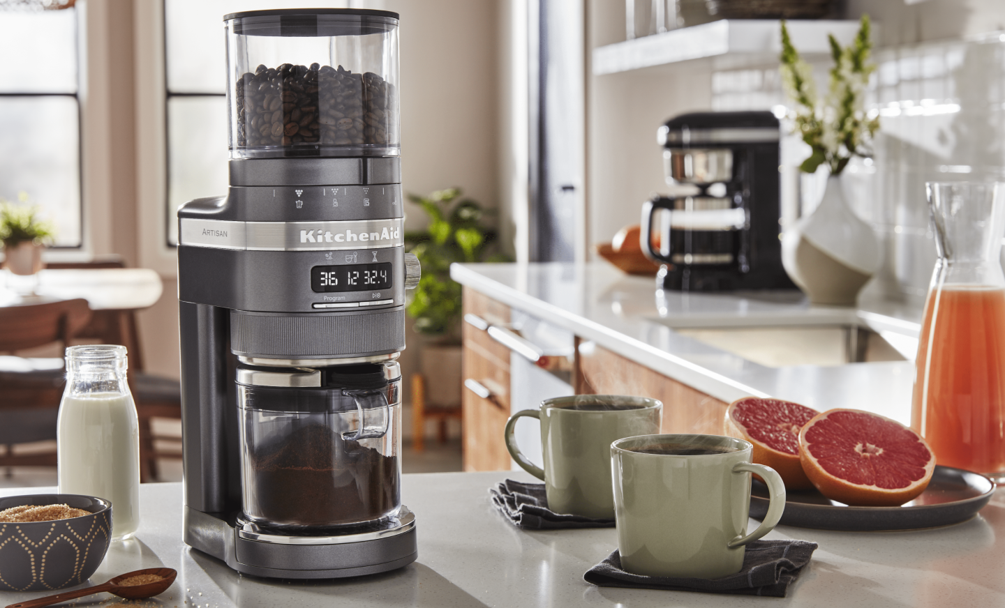 KitchenAid® Burr Grinder with 2 green coffee mugs KitchenAid® Burr Grinder with 2 green coffee mugs