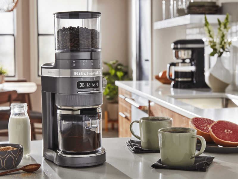 KitchenAid® Burr Grinder with 2 green coffee mugs KitchenAid® Burr Grinder with 2 green coffee mugs