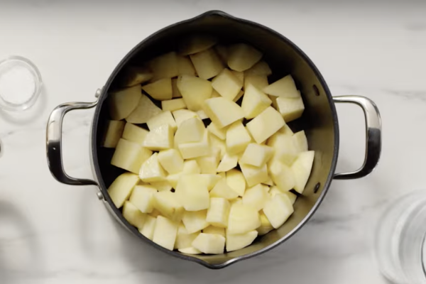 Easy homemade mashed potatoes recipe