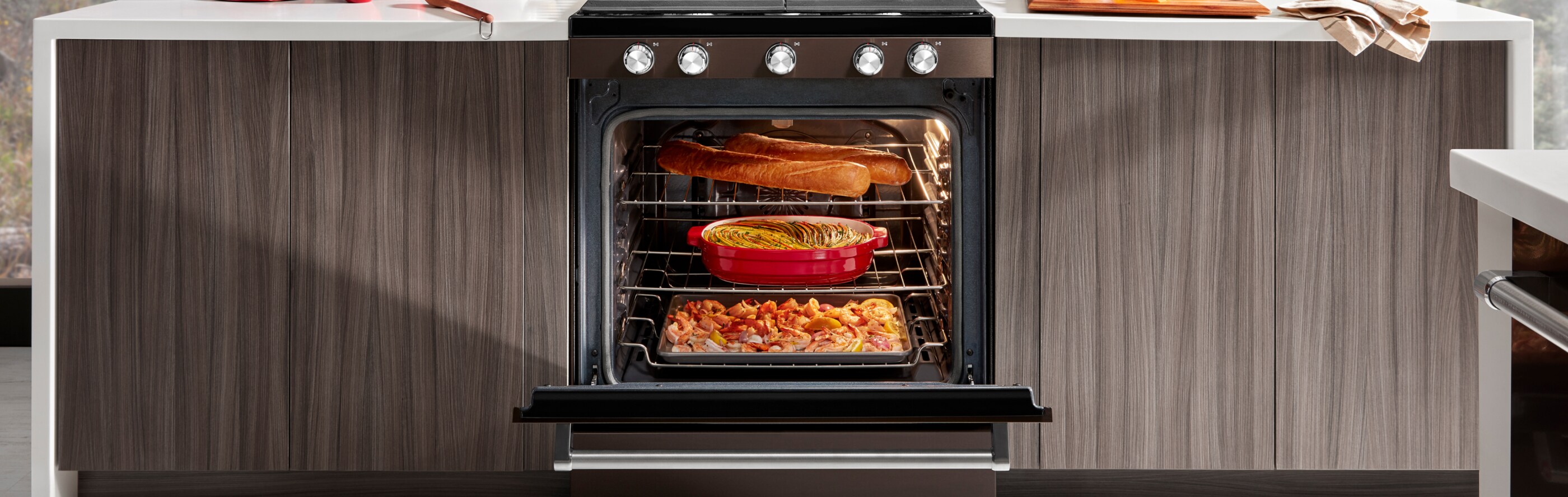 Open range with several dishes inside