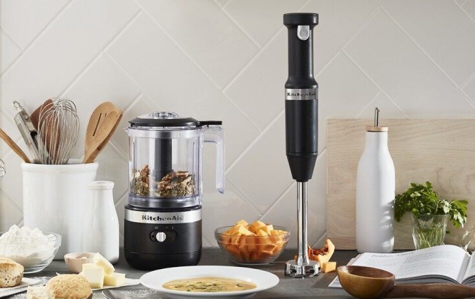 Immersion Blender vs. Food Processor What’s the Difference? KitchenAid