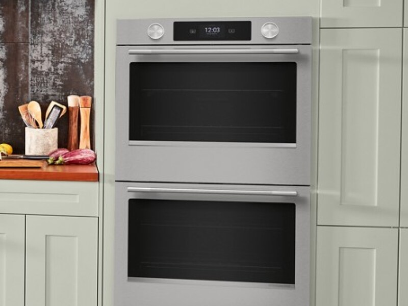 A KitchenAid® wall oven in a Printshield Finish