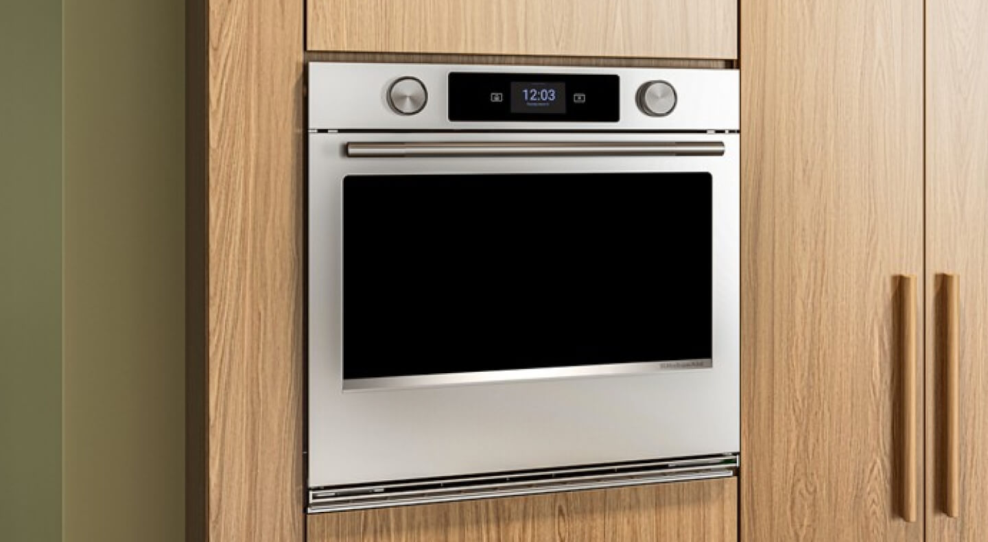 A KitchenAid® 30-inch Smart Electric Single Wall Oven