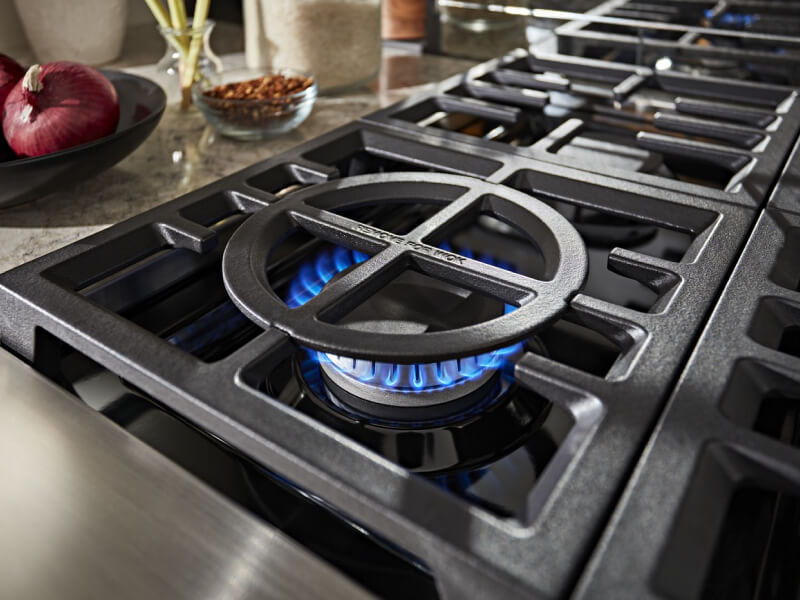 Gas burner on a gas range