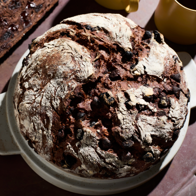 Dark brown rye bread