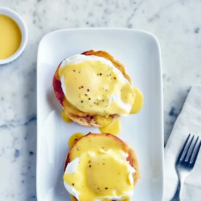 Eggs benedict
