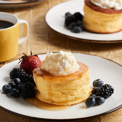 Soufflé with fruit