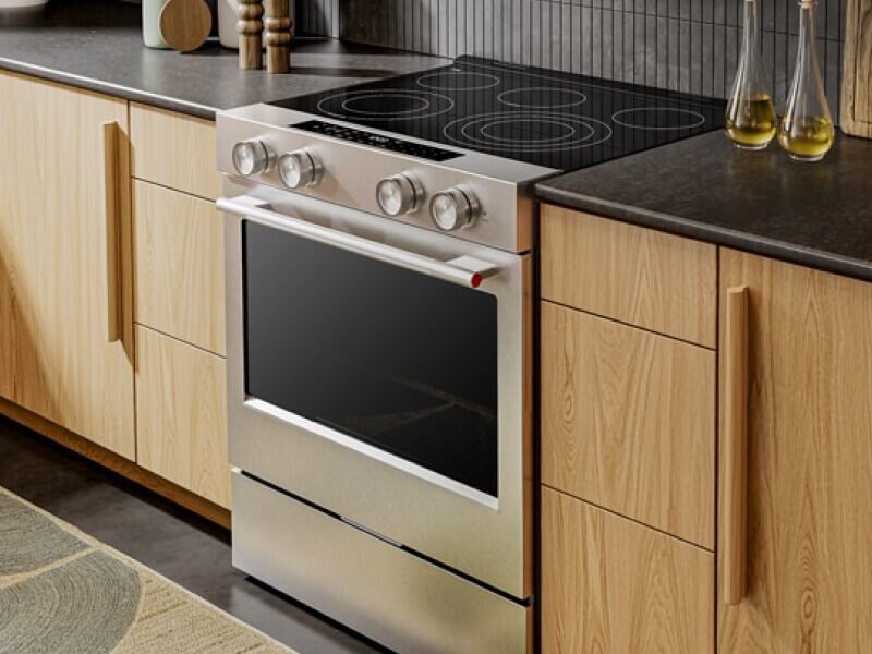 Electric slide-in range