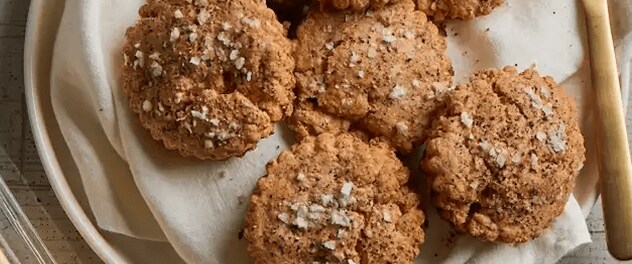 Whole Wheat Biscuits with Smoked Paprika and Chives