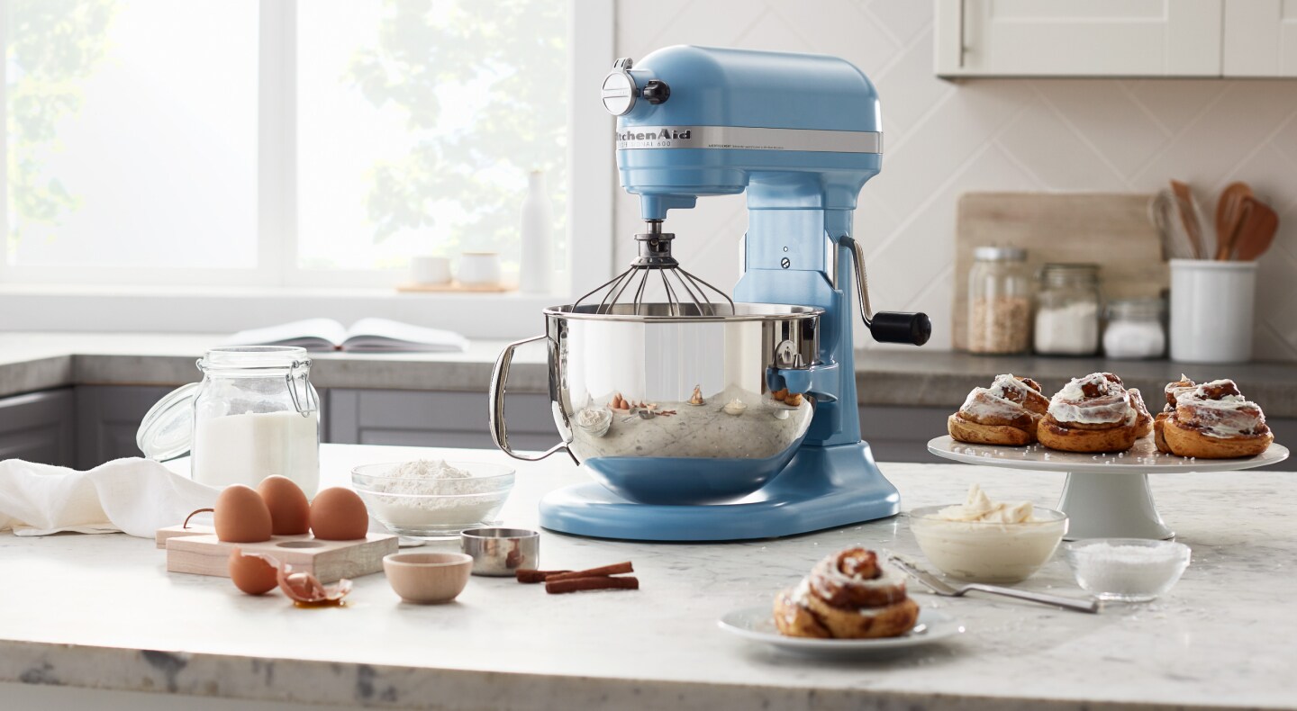Key Differences between Frosting, Icing and Glaze KitchenAid
