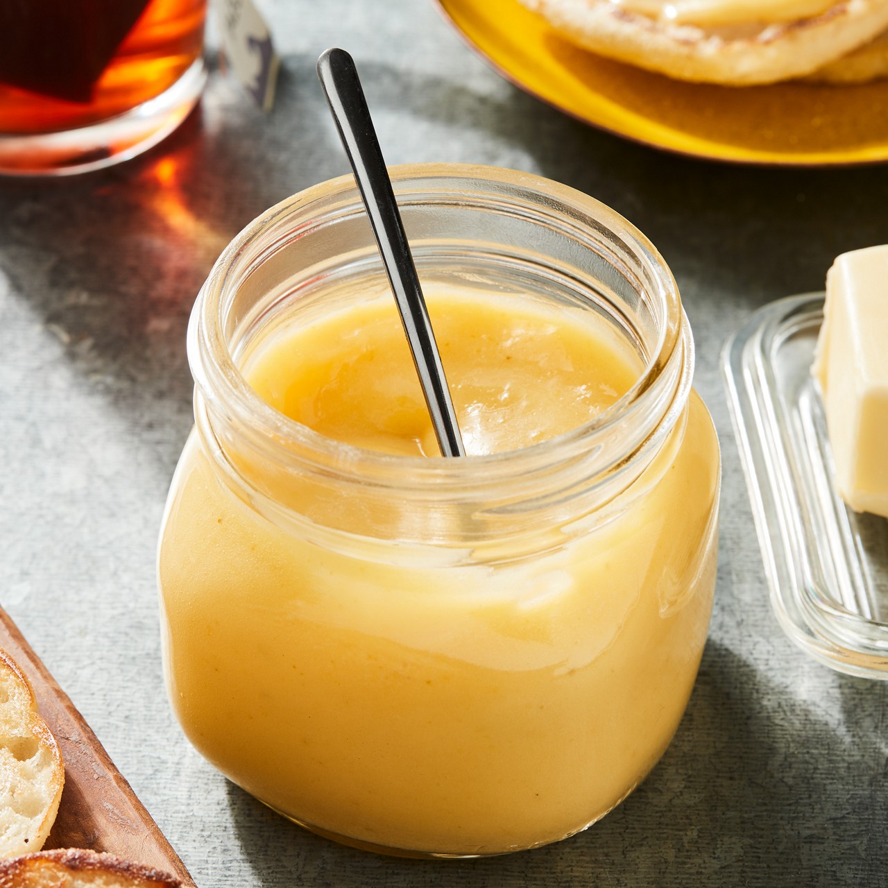 The K400 Blender delivers smooth results for a delicious Pomelo Lime Curd. 