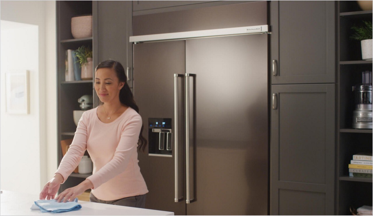 v47_HowTo_CleanExterior_BlackStainless
