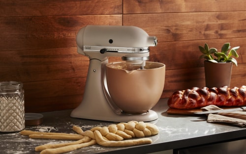 Stand Mixer Tips: A Pinch Of Help