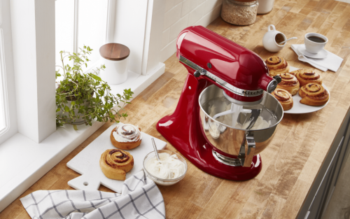 Stand Mixer Tips: A Pinch Of Help