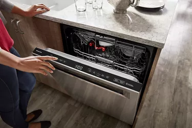 44 dBA Dishwasher in PrintShield Finish with FreeFlex Third Rack