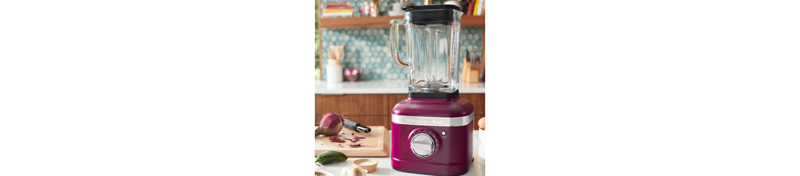 A K400 Variable Speed Blender in Beetroot.