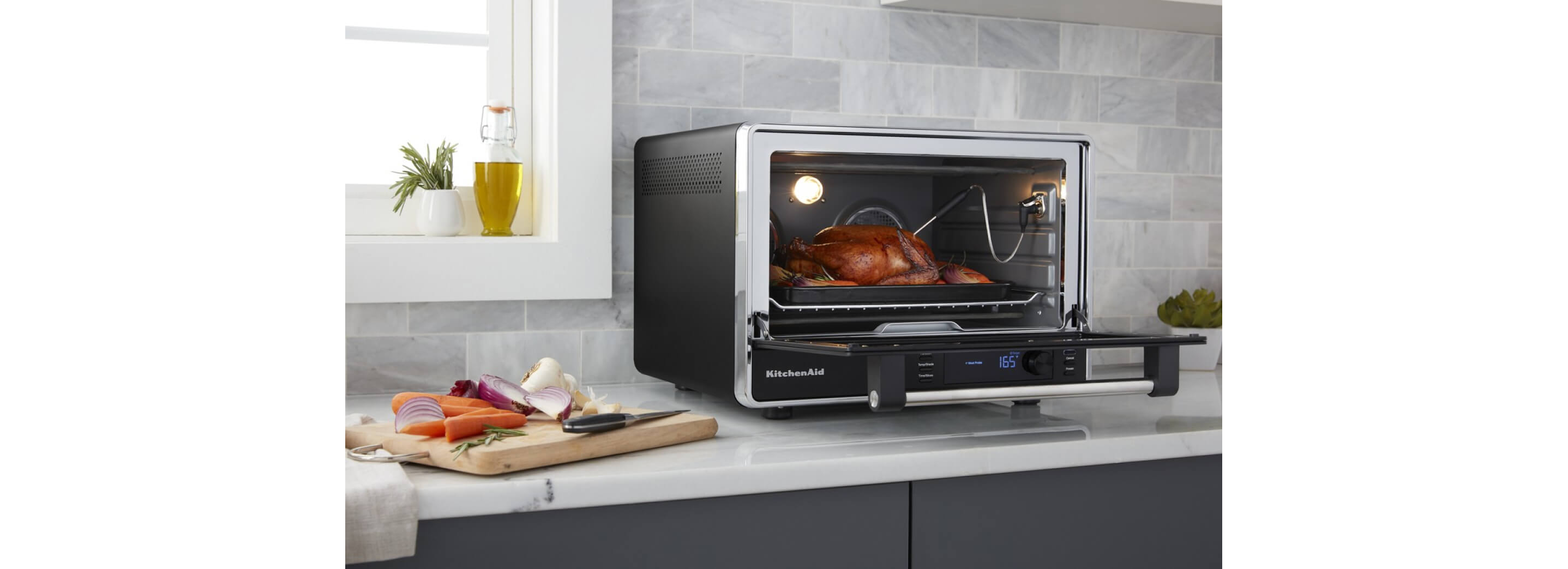 KitchenAid's Powerful Toaster Oven Is Our Absolute Favorite, and It's  Currently on Sale at