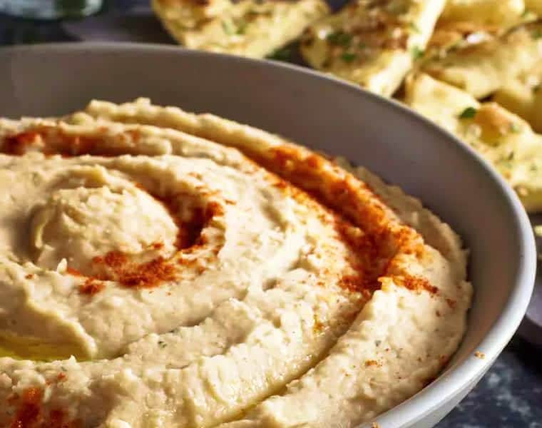 Provencal white bean hummus in a bowl.