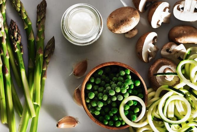 Asparagus, mushrooms, peas and zuchinni ingredients.