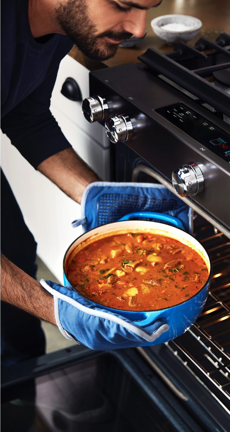 Cooking and baking with KitchenAid® appliances